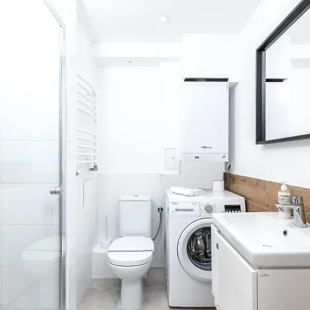 Prestige Z Basenem - 5d كولوبرزيغ